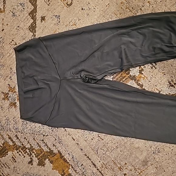 Aerie Chill Play Move High-Waisted Leggings - Picture 2 of 5